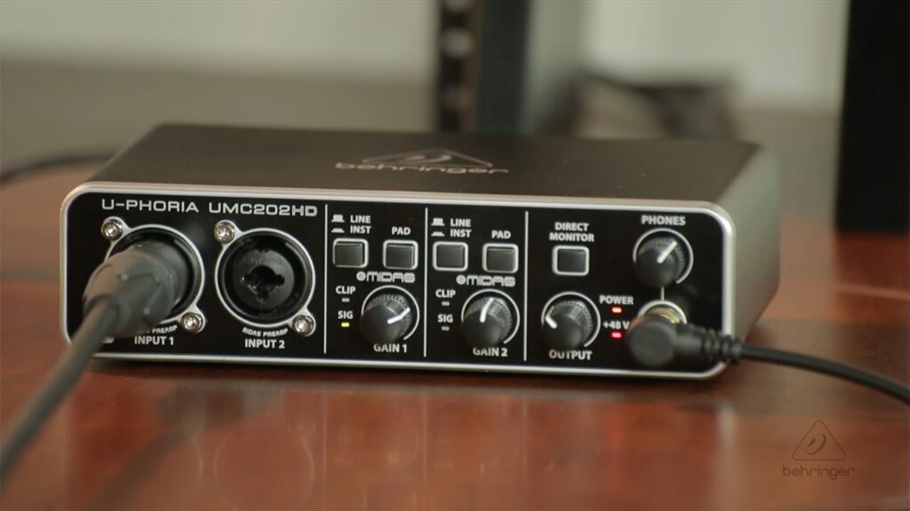 Behringer U-Phoria UMC202HD: la scheda audio economica che continua a sorprendere umc202hd fasezero