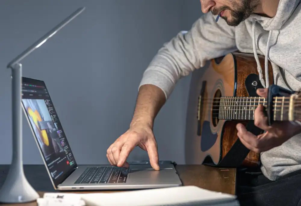 Come Registrare la Chitarra: l’Interfaccia Audio Perfetta per il 2025. recording guitar audio digital fase zero